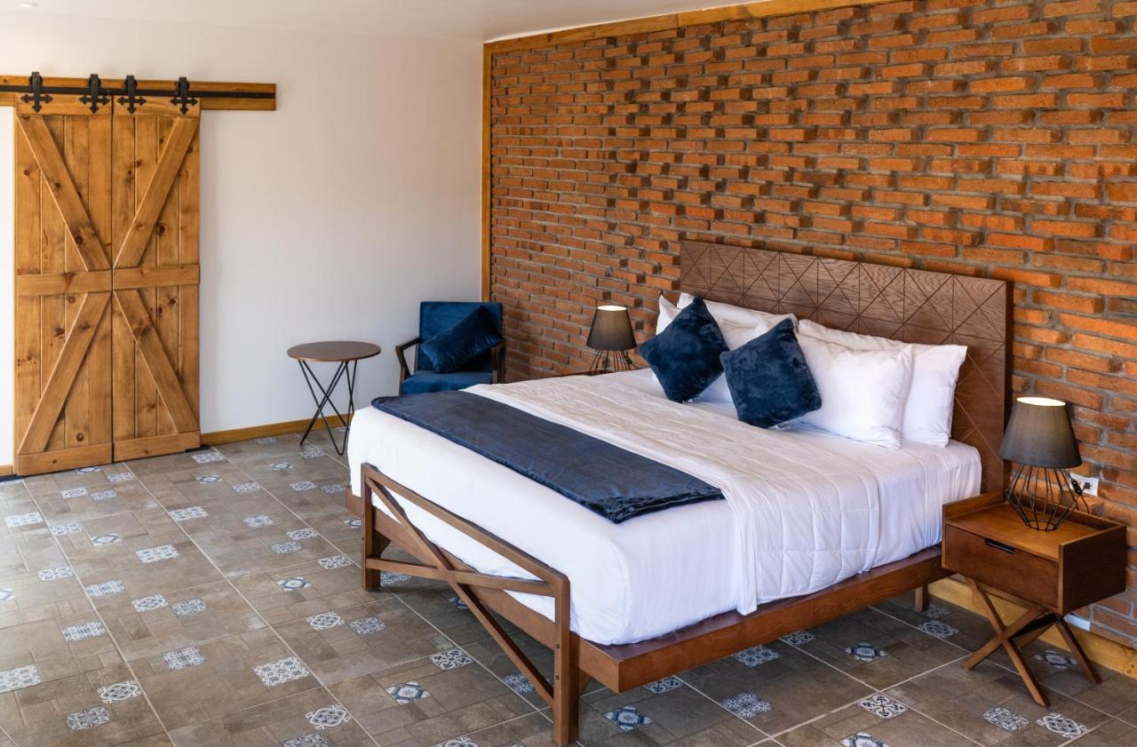 Ojo Azul Resort فالي دي جوادالوبي المظهر الخارجي الصورة